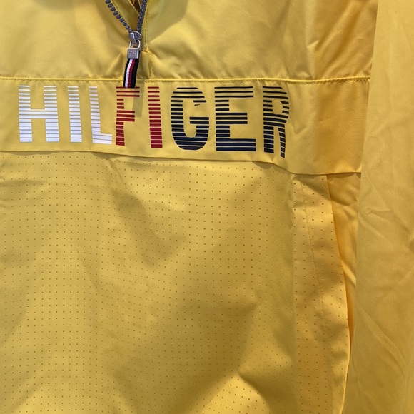 NEW Tommy Hilfiger Youth Windbreaker - Picture 5 of 7